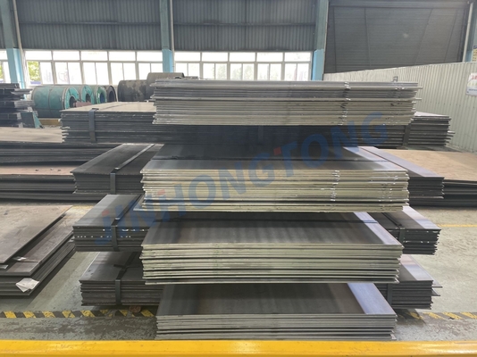 HRC non allié SAE1006 Q235 ASTM A36 EN ST37 Coils en acier au carbone laminés à chaud Plaques en fer noir