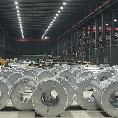 La peau passe galvanisée en acier et en acier bobines de feuilles avec revêtement de zinc de 0,5 mm-5,0 mm et la longueur selon vos exigences