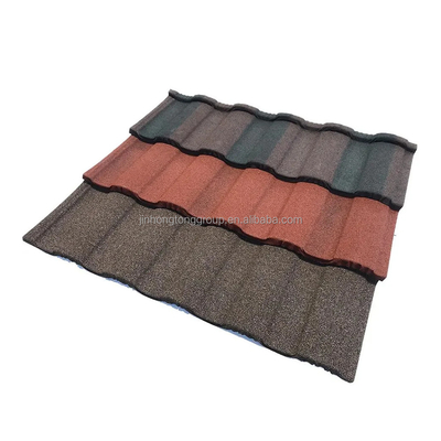 Longueur personnalisée Carreaux de toiture revêtus de pierre dure Dureté et durabilité pour des performances optimales