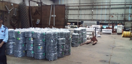 TuV certifié ASTM 6 8 9 10 12 14 18 20 Fil barbelé galvanisé trempé à chaud avec certification
