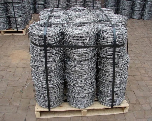 ASTM 6 8 9 10 12 14 18 20 Fil barbelé galvanisé trempé à chaud avec longueur de barbelé et exigences du client en matière de fil de fer