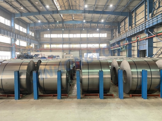 508/610 mm ID de bobine 1220 mm Largeur 0,1-3 mm Épaisseur tôle d'acier laminée à froid S250gd 2,5 mm 8x4 de Bao Steel Mill