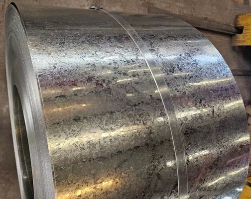 Coil d'acier galvanisé revêtu de zinc à faible teneur en carbone Gi/Gl 0,8 mm 0,45 mm*1200 mm Dx51d Z80 Tolérance ± 1% pour la fabrication de tuyaux