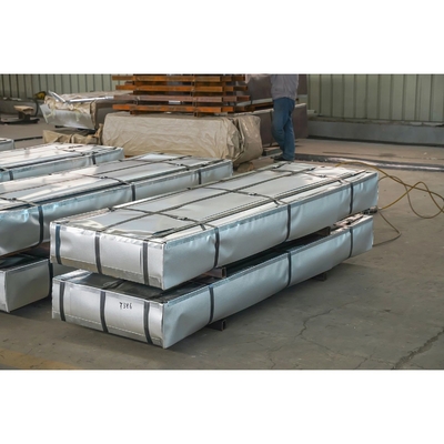 ASTM AZ100 AZ120 AZ150 tôle de toiture ondulée de dureté moyenne et haute résistance aux intempéries extrêmes