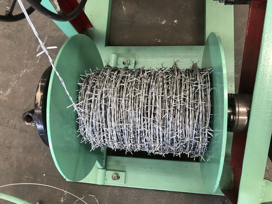 Résistant à la corrosion 450mm Dia galvanisé fil barbelé rasoir pour le type de rasoir unique et une grande protection contre la corrosion