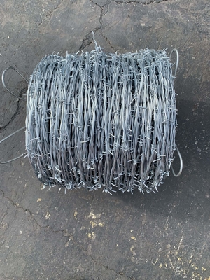 Résistant à la corrosion 450mm Dia galvanisé fil barbelé rasoir pour le type de rasoir unique et une grande protection contre la corrosion