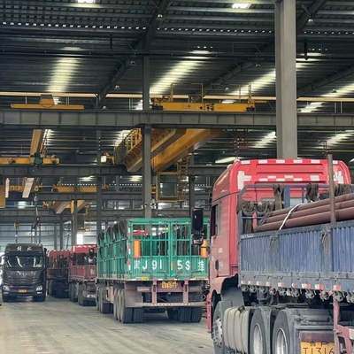 Tubes en acier inoxydable à faible teneur en carbone ST52 ST35 en alliage carré noir traitées avec des services d'assurance et de flexion