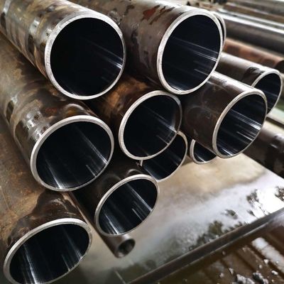 Pipe sans soudure ronde en acier au carbone standard A106 Tube en acier au carbone Sch40 sans soudure de 6,4 M de longueur laminé à froid