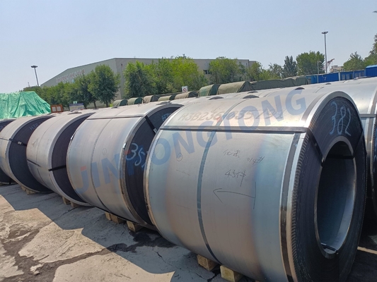 1215 mm 1250 mm 1000 mm Largeur 600-2000 mm Épaisseur 0,35-200 mm Peinture noire Q345 S235JR HRC Coil en acier au carbone laminé à chaud Fabriqué
