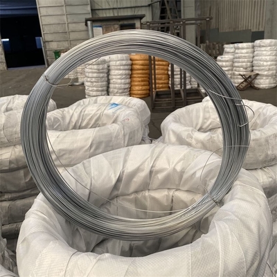 Fil d'acier galvanisé à haute teneur en carbone Le matériau idéal pour la fabrication de fil de fer galvanisé certifié BSCI
