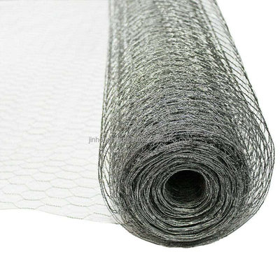 Galvanisée 60 80mm Ferme de clôture de filet de poulet d'acier Triple Twist PVC revêtue de treillis métallique hexagonal Twill tissé et taillé à la taille