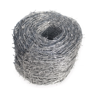 Longueur de la barbe 1,5 cm-3,0 cm Fil de fer PVC enduit ou galvanisé fil de rasoir Concertina à haute résistance à la traction