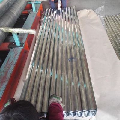 Largeur complète dur 762-899 mm SGCC DX51D DX52D tôle ondulée galvanisée