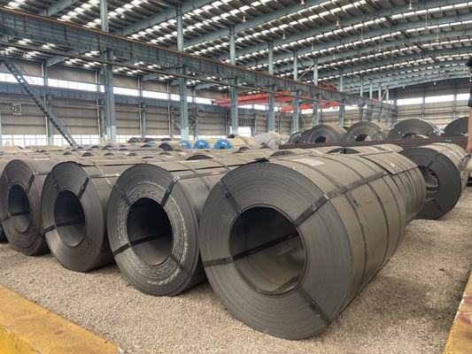 Ah36 Bh36 bobines d'acier laminées à chaud, décapées et huilées Largeur 1001-1250 mm Q195 Q235 Q345 SPCC SGCC pour machines agricoles