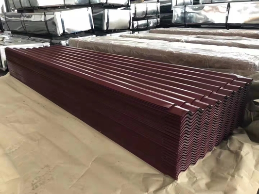 Les fabricants chinois enchantés par la production de tôles de toit en acier galvanisé ondulé