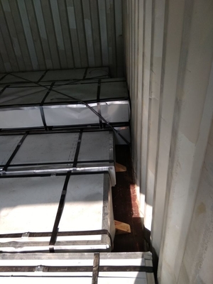 ± 1% Tolérance PPGI Carreaux en ondes en bobine GI tôle d'acier ondulé pour tôle de toiture en fer galvanisé prépeint