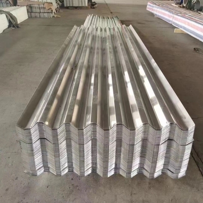 Carreaux de toiture revêtus de zinc certifiés CE pour la tôle de toiture galvanisée ondulée à haute résistance dans la construction de maisons