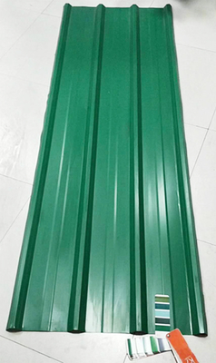 SGCC feuille galvanisée de couleur ondulée dure moyenne DX51D DX52D 0,5 mm 0,8 mm feuille de toiture PPGI verte pour vos besoins