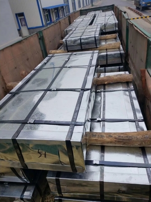 La couche de toiture galvanisée pour toiture en fer est utilisée pour la fabrication de plaques de toiture en acier.