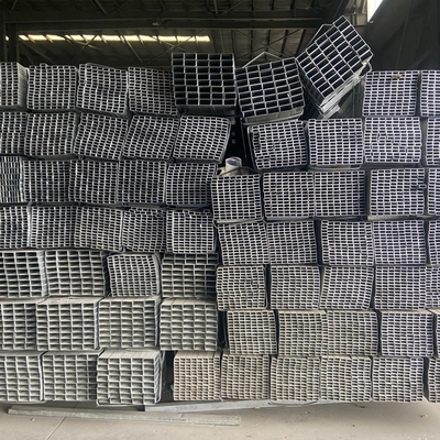 Pipe carrée en acier au carbone doux non allié ASTM A106 A36 BS Shs Pipe carrée galvanisée à froid