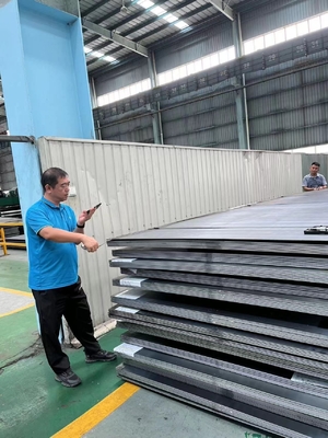 0.35mm A36 Hrc Hr Ligne de production de tôle d'acier métallique à haute résistance à la corrosion à chaud