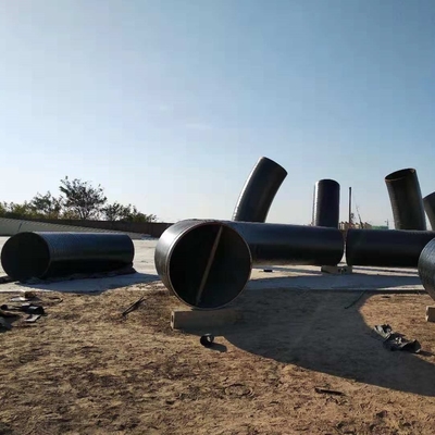Traitement de surface spécial Pipe en acier soudé peint en noir pour projets de construction Grand diamètre Q235B couture droite