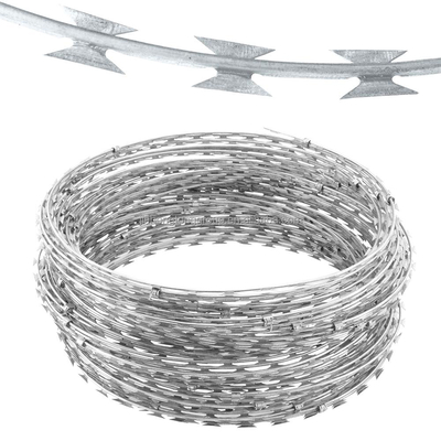 Protection contre l'escalade de l'isolation routière Barbe à lame soudée avec 900 mm de bobine et une distance de 7,5 cm à 15 cm