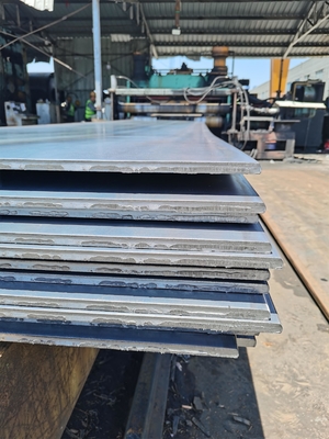 Plaque d'acier non allié Plaque d'acier laminée à chaud pour la fabrication de pièces métalliques selon la certification ISO9001