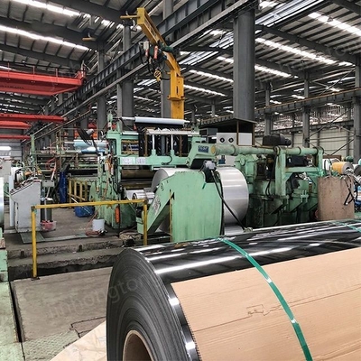 202 201 bobine métallique dorée 8K or 304 argent Tolérance de bobine en acier inoxydable ± 1% et finition de surface NO.1 pour la décoration hôtelière
