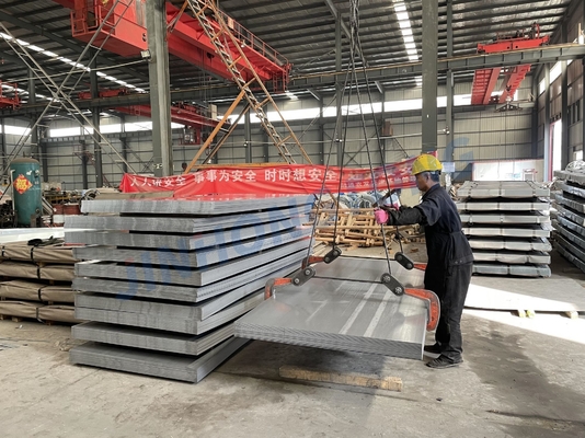 Certificat CE 0,8 mm d'épaisseur 1250 mm de largeur tôle d'acier douce laminée à froid pour prime tôle d'acier laminée à froid métal par tonne