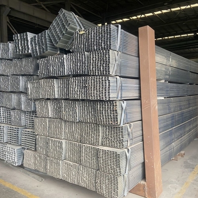 40*40 60*60 mm Tubes en acier galvanisé rectangulaires laminés à chaud à froid Construction soudée pour matériaux de structure Tubes en fer noir