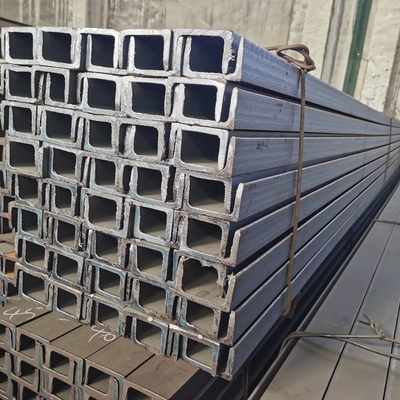 Immeubles commerciaux facturation par poids effectif Q235B SS400 Q345B Section galvanisée à froid en acier structural C/U Profil de forme en acier de canal