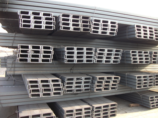 Immeubles commerciaux facturation par poids effectif Q235B SS400 Q345B Section galvanisée à froid en acier structural C/U Profil de forme en acier de canal