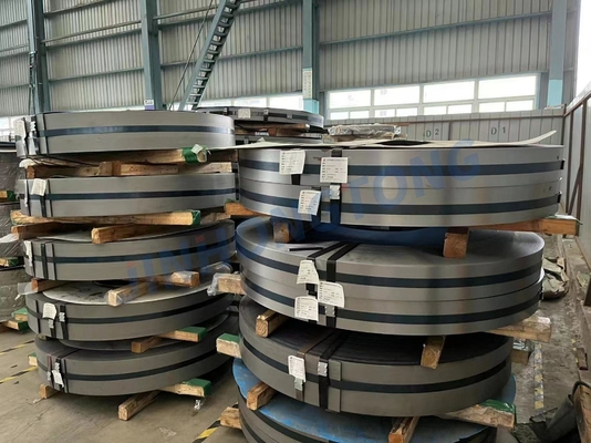 JIS ASTM DX51D SGCC bande de bobine en acier galvanisé laminée à chaud/enroulée à froid pour traitement Largeur 20-1500 Tolérance ±1%