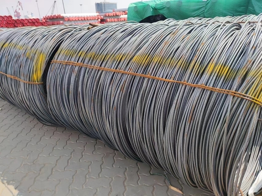 Acier structural au carbone HRB 400/500 BS460/ASTM A615 Barre d'acier déformée de renforcement 12 mm 16 mm laminée à chaud pour la construction