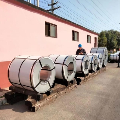 Z10-Z29 Couche Ppgi bobine d'acier prépeinte pour matériaux de construction de bâtiments dans le cadre du service de traitement de perforation