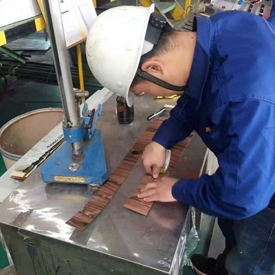Z10-Z29 Couche Ppgi bobine d'acier prépeinte pour matériaux de construction de bâtiments dans le cadre du service de traitement de perforation