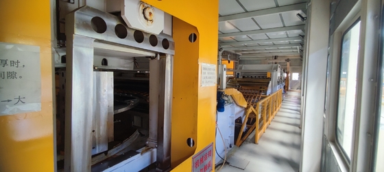 SS400 a36 S235JR 1mm 3mm 4.5mm 5mm plaque à carreaux en tôle d'acier au carbone bobine dans la tolérance ± 1% et pour la largeur 600-2000mm