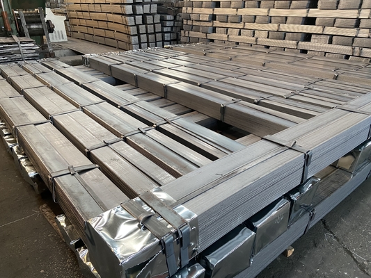 Acier à haute résistance en acier au carbone à barres plates à vendre à chaud1095 acier à ressort plat en 6m9m12m ou longueur personnalisée pour votre