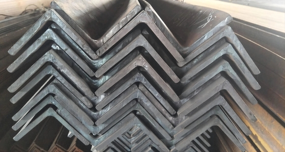 ASTM Standard Processing Drilling Equal Angle Steel Bar pour la série S235JR-S335JR épaisseur de 3 à 24 mm