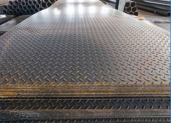 2B Finition de surface Couleur naturelle tôle de fer galvanisée à carreaux 1,8-8,0 mm motif de goutte à goutte pour matériaux de construction