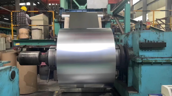 Z140M Magnésium Aluminium Zinc Zn Al Mg Couches en acier enduit bobine non huilée Largeur 5-1500 mm La plus professionnelle