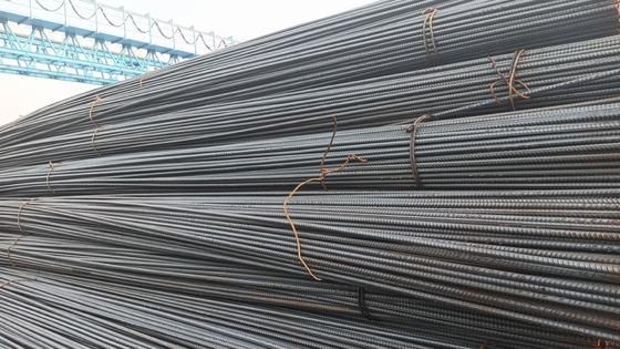 Réservoirs en acier au carbone de haut niveau HRB400/500 ASTM A615 BS4449 pour les projets de construction de bâtiments commerciaux