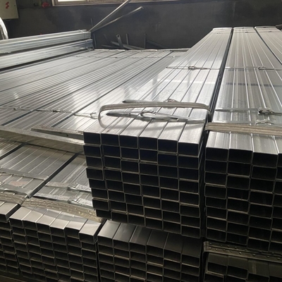 B X42 X52 X60 X70 Étails au carbone de qualité 0,5-2,0 mm épaisseur de paroi Pipe carrée en acier galvanisé laminé à chaud pour livraison liquide