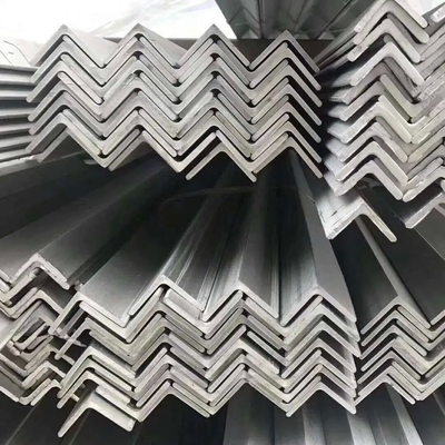 Barre d'angle en acier inoxydable de sortie Fer par kg 0,3 mm à 3,0 mm Angle L égal Barre SS avec trou pour vos projets de construction