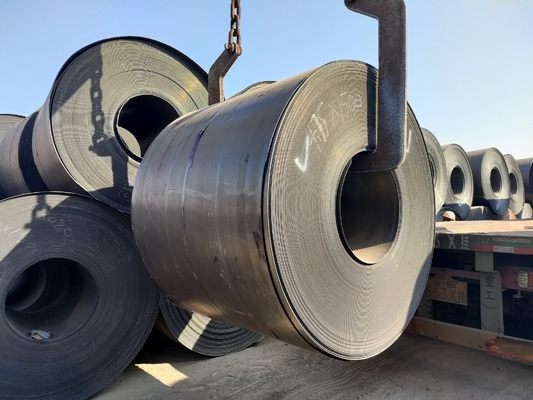 Ss400 Q235 Q345 Résistance Sphc Coil d'acier au carbone Fer Tolérance métallique à l'acier ± 1% Largeur 600-2000 mm selon les besoins