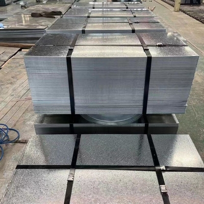 1220 * 2440 MM Plaque d'acier galvanisé 0,1-8 mm d'épaisseur pour les matériaux de construction de bâtiment