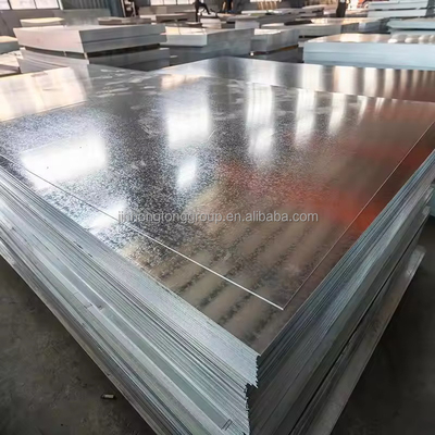Ligne de bande de bobine d'acier galvanisé 0,5 mm 0,8 mm 1000 mm 1219 mm 1500 mm avec certification CE et large gamme d'applications