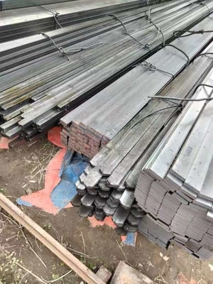 Fabricant fournisseur de barres plates en acier allié A36 6m en acier au carbone galvanisé utilisées pour le bâtiment