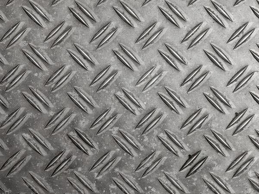 Prix d'usine laminé à chaud ou à froid ASTM A36 Q235 Q345b Plaque d'acier au carbone à carreaux Plaque d'acier à carreaux